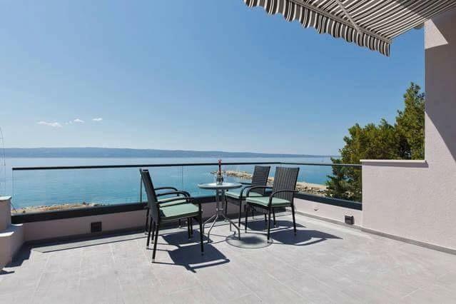 Apartments Romantica جيسينتسي المظهر الخارجي الصورة