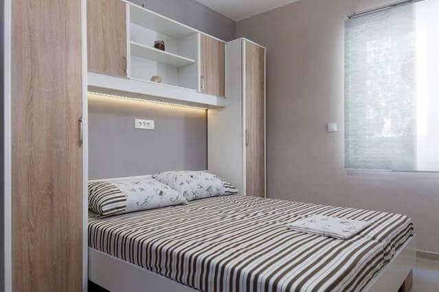 Apartments Romantica جيسينتسي المظهر الخارجي الصورة